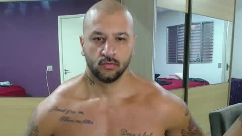 Snapshot of smithduke chatting on February 21, 1:44 pm smithduke online show from February 21, 1:44 pm