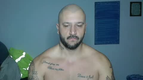 Snapshot of smithduke chatting on October 2, 1:23 am smithduke online show from October 2, 1:23 am