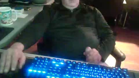 smly online show from October 31, 12:17 pm