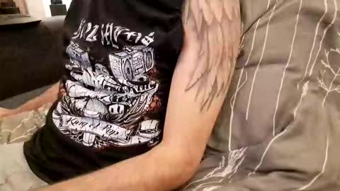 Smokeandwatching online show from September 29, 4:06 am