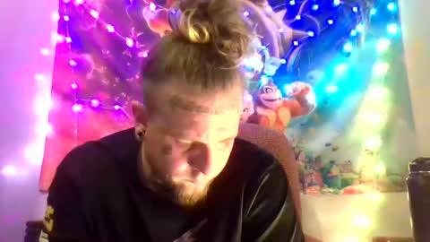 smoke online show from March 8, 10:32 am