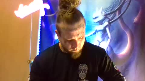 smoke online show from March 25, 12:44 pm