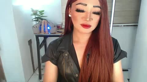 Snapshot of smokeprincess chatting on December 29, 1:34 am Amanda online show from December 29, 1:34 am