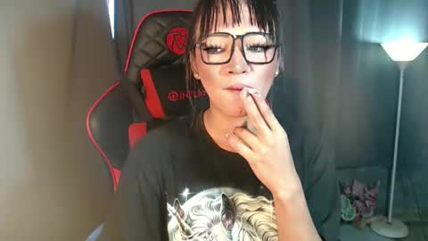 Snapshot of smokeprincess chatting on September 25, 10:02 pm Amanda online show from September 25, 10:02 pm