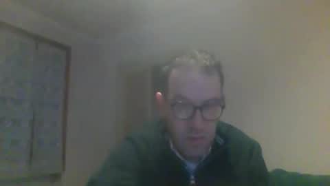 Snapshot of smokered100s chatting on January 6, 12:03 am luca online show from January 6, 12:03 am