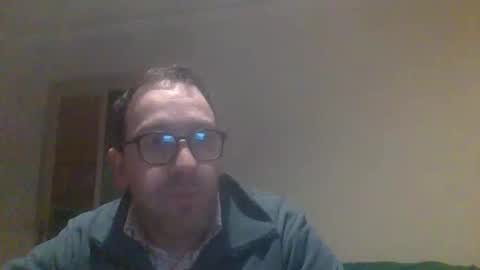 Snapshot of smokered100s chatting on January 7, 6:21 pm luca online show from January 7, 6:21 pm