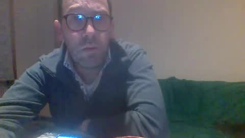 Snapshot of smokered100s chatting on January 9, 7:04 pm luca online show from January 9, 7:04 pm