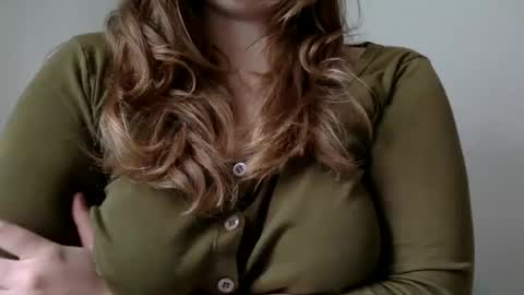 Snapshot of smokeshow3 chatting on December 20, 7:28 pm smokeshow3 online show from December 20, 7:28 pm