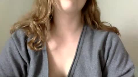 Snapshot of smokeshow3 chatting on February 4, 7:11 pm smokeshow3 online show from February 4, 7:11 pm