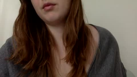 Snapshot of smokeshow3 chatting on February 19, 3:27 pm smokeshow3 online show from February 19, 3:27 pm