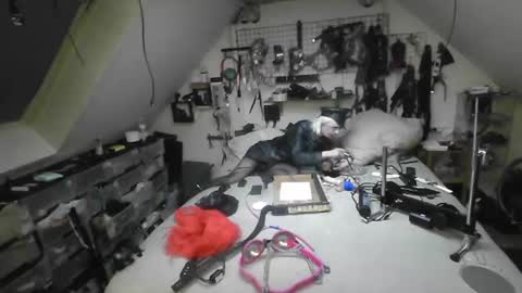 smokeslut365 online show from February 2, 4:26 am