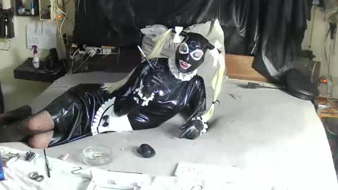 smokeslut365 online show from February 15, 9:30 am