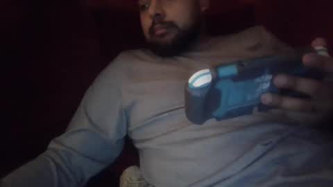 Snapshot of smokey573 chatting on January 13, 5:33 am memelucas online show from January 13, 5:33 am