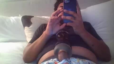 Snapshot of smokey573 chatting on November 13, 5:28 am memelucas online show from November 13, 5:28 am