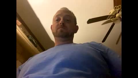 Snapshot of smokeymt420 chatting on December 26, 6:09 am smokeymt420 online show from December 26, 6:09 am