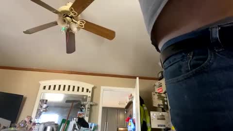 Snapshot of smokeymt420 chatting on February 4, 6:27 pm smokeymt420 online show from February 4, 6:27 pm