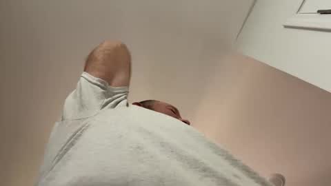 Snapshot of smokeymt420 chatting on October 4, 4:32 am smokeymt420 online show from October 4, 4:32 am