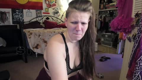 Snapshot of smokihippi chatting on January 24, 3:54 am Big Dawg online show from January 24, 3:54 am