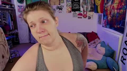 Snapshot of smokihippi chatting on October 15, 11:54 am Big Dawg online show from October 15, 11:54 am