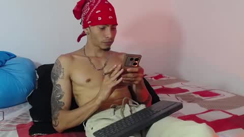 Snapshot of smooke_skinny chatting on September 15, 7:58 pm Daniel Aston online show from September 15, 7:58 pm