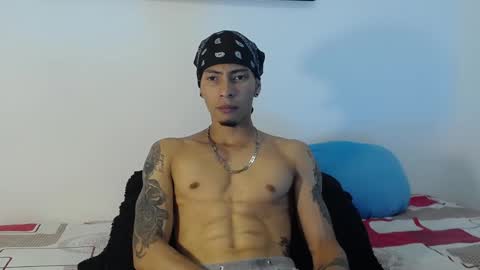 Snapshot of smooke_skinny chatting on September 17, 6:53 pm Daniel Aston online show from September 17, 6:53 pm