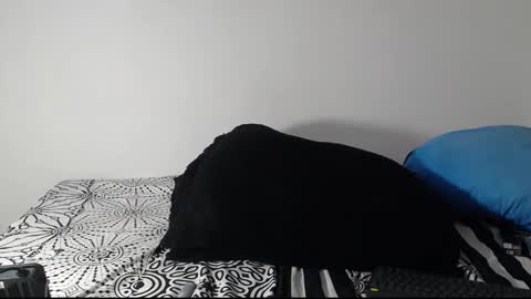 Snapshot of smooke_skinny chatting on October 19, 8:42 pm Daniel Aston online show from October 19, 8:42 pm