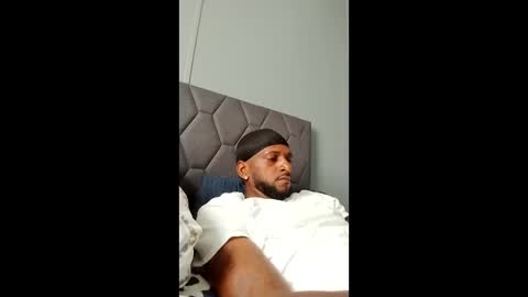 smooth_groove666370 online show from February 26, 6:51 pm