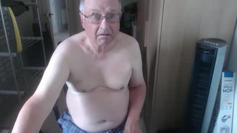 smoothmutton online show from May 7, 9:36 am