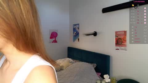 Snapshot of smoothnesss chatting on October 1, 8:31 am Eva online show from October 1, 8:31 am