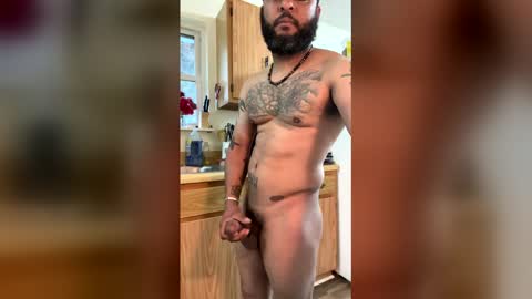 Snapshot of smoothnutz83 chatting on April 14, 10:54 am Smoothnutz83 online show from April 14, 10:54 am
