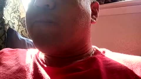 Snapshot of smoothstrik3r chatting on January 1, 10:13 pm smoothstrik3r online show from January 1, 10:13 pm