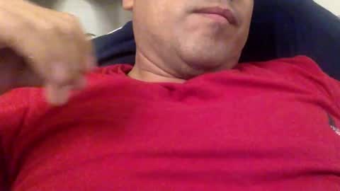 Snapshot of smoothstrik3r chatting on January 2, 2:24 pm smoothstrik3r online show from January 2, 2:24 pm