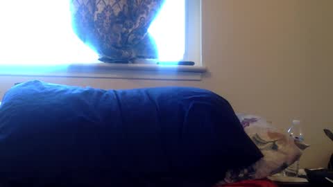 Snapshot of smoothstrik3r chatting on January 2, 5:29 pm smoothstrik3r online show from January 2, 5:29 pm