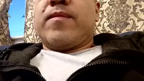 Snapshot of smoothstrik3r chatting on January 3, 1:16 am smoothstrik3r online show from January 3, 1:16 am