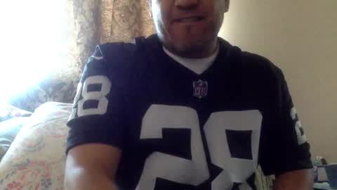 Snapshot of smoothstrik3r chatting on January 9, 7:50 pm smoothstrik3r online show from January 9, 7:50 pm