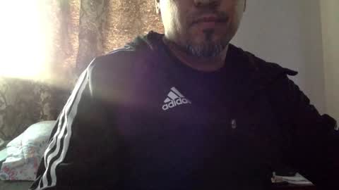 Snapshot of smoothstrik3r chatting on January 30, 12:50 am smoothstrik3r online show from January 30, 12:50 am