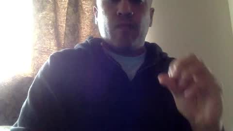 Snapshot of smoothstrik3r chatting on March 1, 8:31 pm smoothstrik3r online show from March 1, 8:31 pm