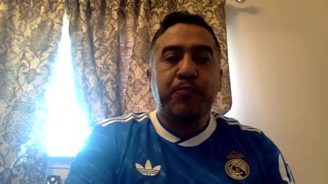 Snapshot of smoothstrik3r chatting on October 3, 4:59 pm smoothstrik3r online show from October 3, 4:59 pm