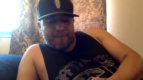 Snapshot of smoothstrik3r chatting on October 10, 5:23 pm smoothstrik3r online show from October 10, 5:23 pm