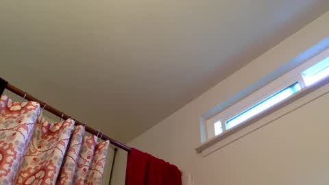 Snapshot of smoothstrik3r chatting on October 23, 4:28 pm smoothstrik3r online show from October 23, 4:28 pm