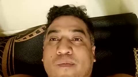 Snapshot of smoothstrik3r chatting on November 1, 6:15 am smoothstrik3r online show from November 1, 6:15 am