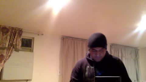 Snapshot of smoothstrik3r chatting on November 3, 1:45 pm smoothstrik3r online show from November 3, 1:45 pm