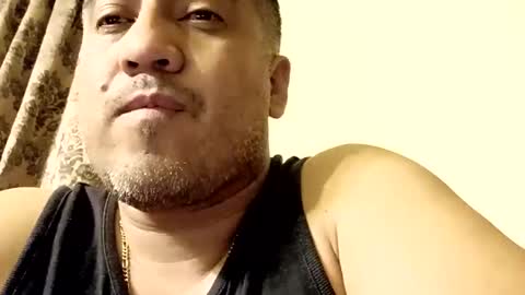 Snapshot of smoothstrik3r chatting on November 8, 6:02 am smoothstrik3r online show from November 8, 6:02 am