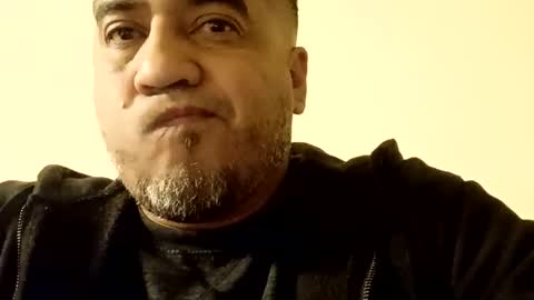 Snapshot of smoothstrik3r chatting on November 22, 7:07 am smoothstrik3r online show from November 22, 7:07 am