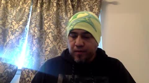 Snapshot of smoothstrik3r chatting on November 23, 3:12 pm smoothstrik3r online show from November 23, 3:12 pm