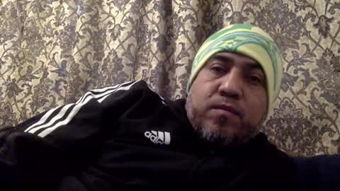 Snapshot of smoothstrik3r chatting on December 1, 2:33 pm smoothstrik3r online show from December 1, 2:33 pm