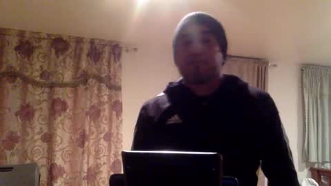 Snapshot of smoothstrik3r chatting on December 3, 12:58 pm smoothstrik3r online show from December 3, 12:58 pm