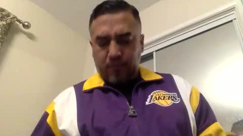 Snapshot of smoothstrik3r chatting on December 4, 2:37 pm smoothstrik3r online show from December 4, 2:37 pm