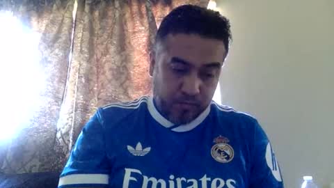 Snapshot of smoothstrik3r chatting on December 14, 8:02 pm smoothstrik3r online show from December 14, 8:02 pm