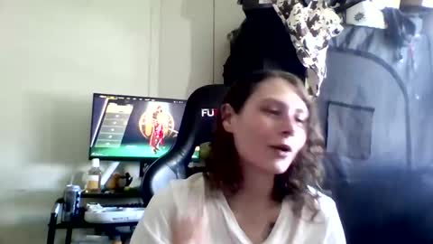 Snapshot of smoothvodka chatting on May 20, 3:51 pm Bambi--Vodka online show from May 20, 3:51 pm
